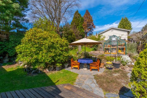 818 6Th Street E, North Vancouver, BC 