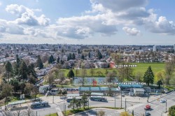 3075 Kings Avenue  Vancouver, BC V5R 4T3