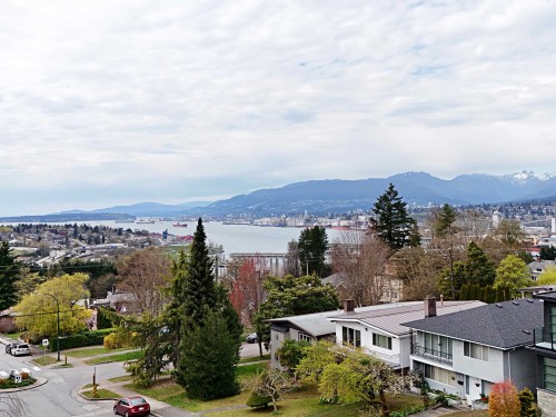 3624 Cambridge Street, Vancouver, BC 