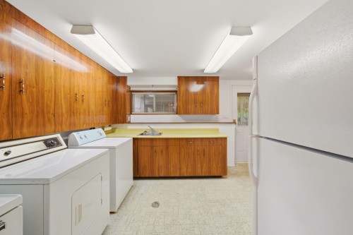 2522 Bronte Drive, North Vancouver, BC 