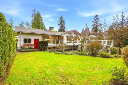 2522 Bronte Drive, North Vancouver, BC 