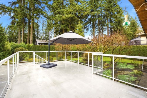 2522 Bronte Drive, North Vancouver, BC 