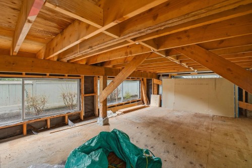 2522 Bronte Drive, North Vancouver, BC 