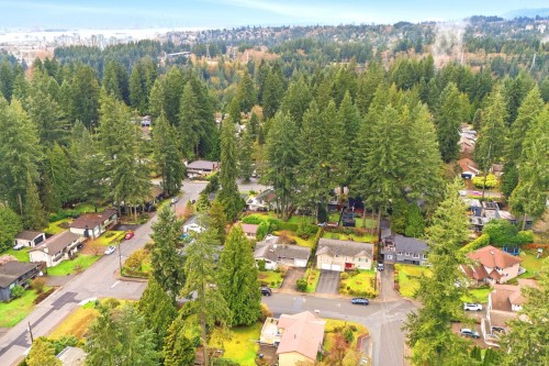 2522 Bronte Drive, North Vancouver, BC 