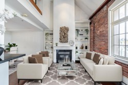 207-1811 16th Avenue W Vancouver, BC V6J 2M3