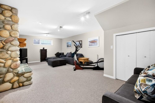 27656 110 Avenue, Maple Ridge, BC 