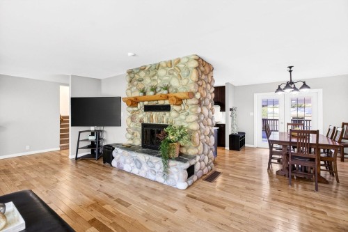 27656 110 Avenue, Maple Ridge, BC 