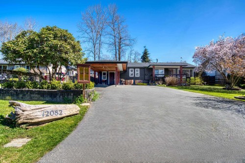 12082 261 Street  Maple Ridge, BC V2W 2A6