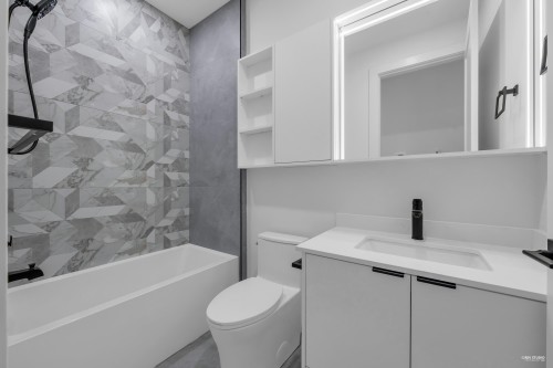 2713 Cheyenne Avenue, Vancouver, BC 