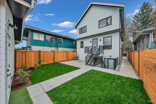 2713 Cheyenne Avenue, Vancouver, BC 