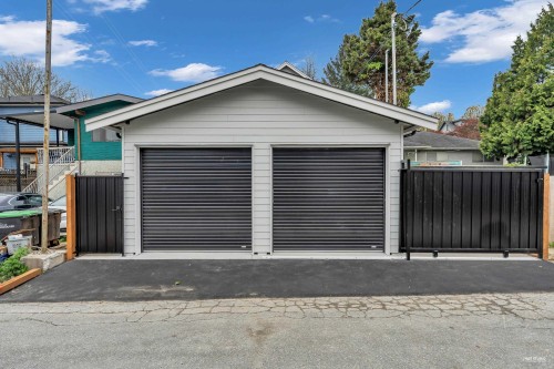 2713 Cheyenne Avenue, Vancouver, BC 