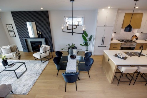 229 22Nd Street E, North Vancouver, BC 