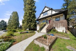 628 5th Street E North Vancouver, BC V7L 1M7