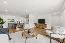 12475 208 Street Maple Ridge, BC V2X 4X1