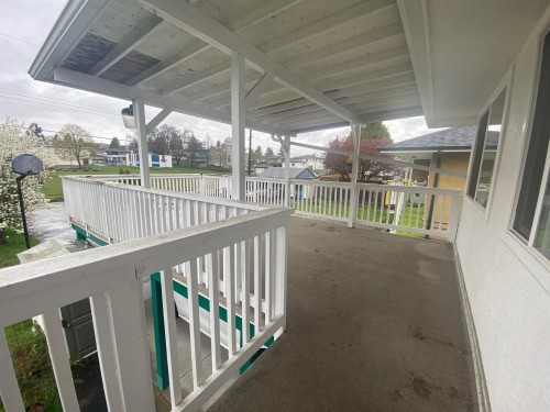 7635 10Th Avenue, Burnaby, BC 