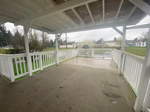 7635 10Th Avenue, Burnaby, BC 