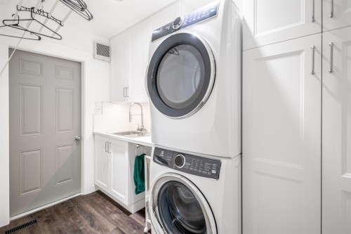 5840 Falcon Road, West Vancouver, BC 