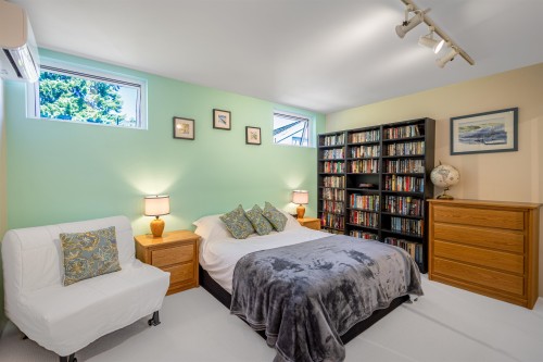 5840 Falcon Road, West Vancouver, BC 