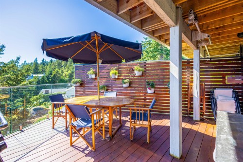 5840 Falcon Road, West Vancouver, BC 