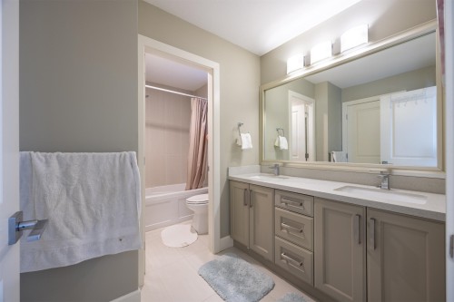 1407 Strawline Hill Street, Coquitlam, BC 