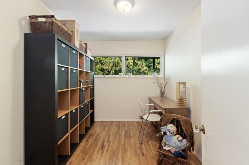 415 26Th Street W, North Vancouver, BC 