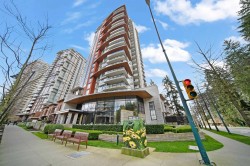 2205-3096 Windsor Gate  Coquitlam, BC V3B 0P4