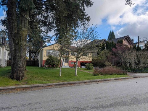 1681 Smith Avenue, Coquitlam, BC 