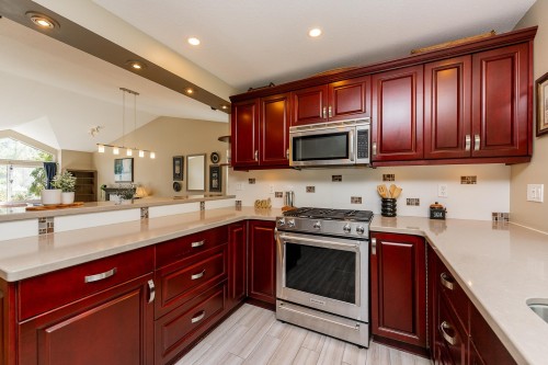 25 Ravine Drive, Port Moody, BC 