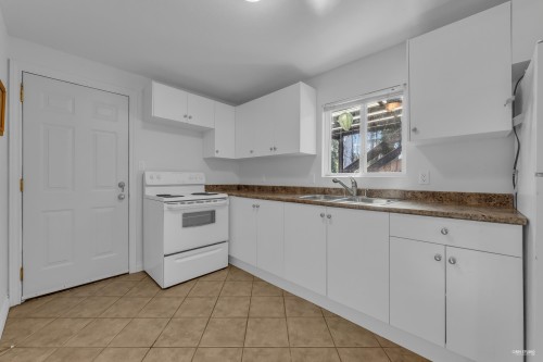 794 Adiron Avenue, Coquitlam, BC 