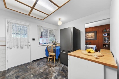 3833 Killarney Street, Port Coquitlam, BC 