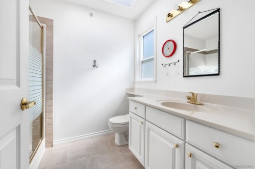 2154 Burquitlam Drive, Vancouver, BC 