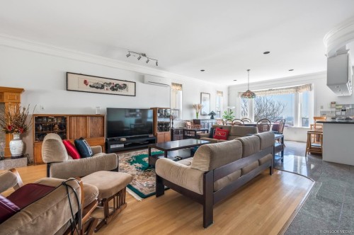 2154 Burquitlam Drive, Vancouver, BC 