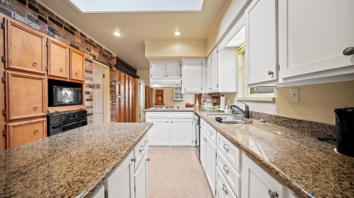 3537 31St Avenue W, Vancouver, BC 