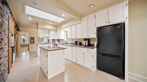 3537 31St Avenue W, Vancouver, BC 