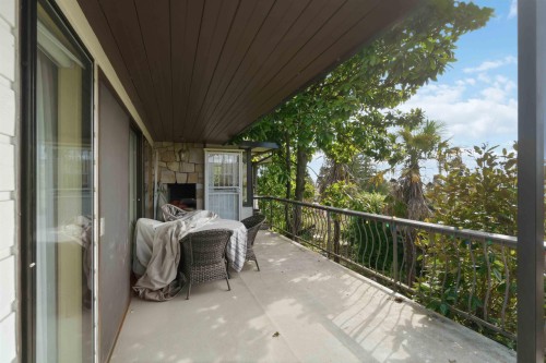 140 Eighth Avenue E, New Westminster, BC 
