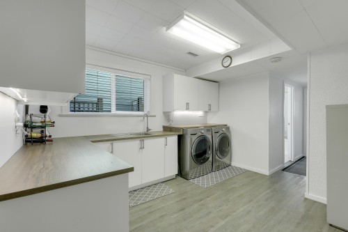 3523 Allan Road, North Vancouver, BC 
