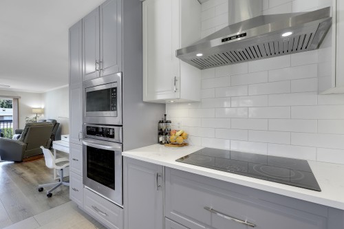 3523 Allan Road, North Vancouver, BC 