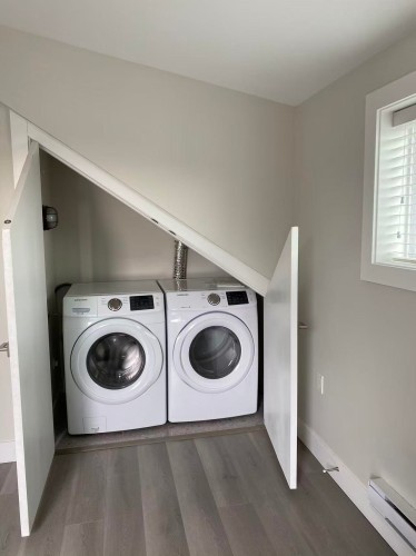 Laneway House-3254 E 6Th Ave, Vancouver, BC 