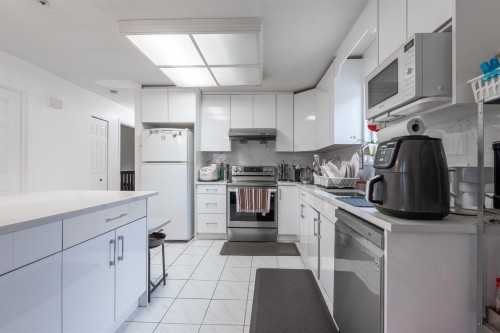 3681 Adanac Street, Vancouver, BC 