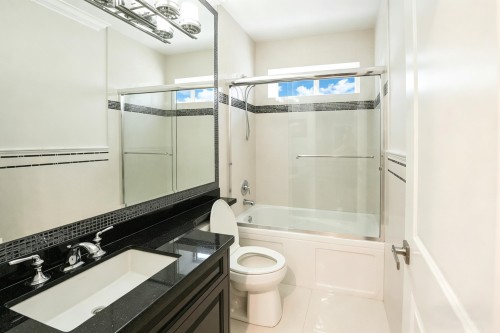 4056 30Th Avenue W, Vancouver, BC 