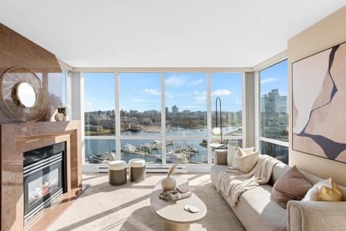 1703-1077 Marinaside Crescent, Vancouver, BC 