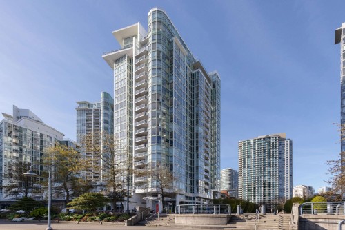 1703-1077 Marinaside Crescent, Vancouver, BC 