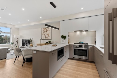 311-342 Mountain Highway  North Vancouver, BC V7J 2K8