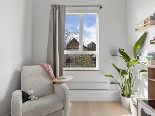 1065 Pender Street E, Vancouver, BC 