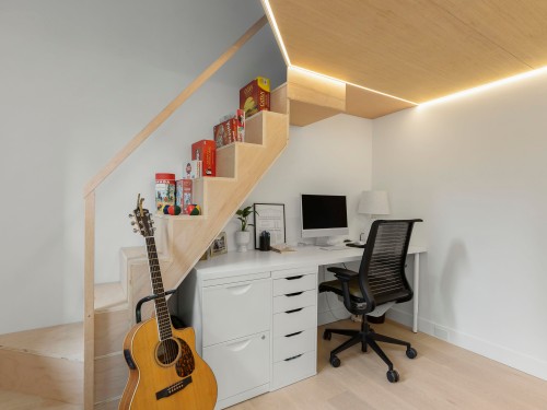 1065 Pender Street E, Vancouver, BC 