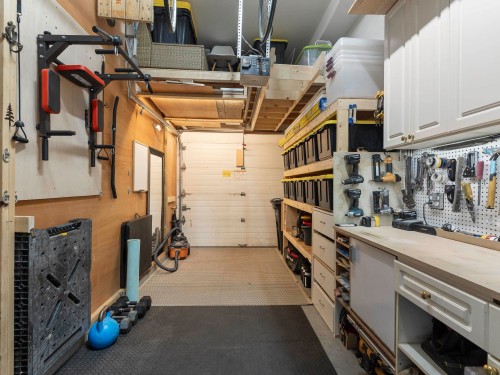 1065 Pender Street E, Vancouver, BC 