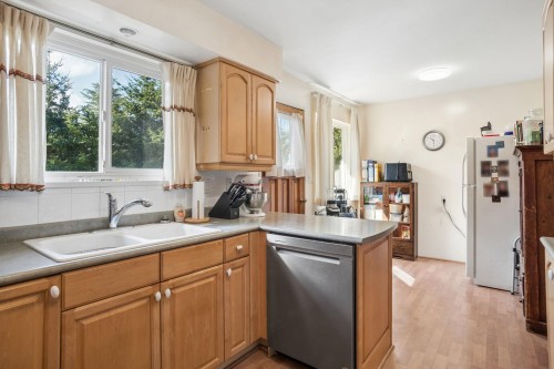 5392 Maple Crescent, Delta, BC 