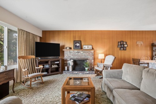 5392 Maple Crescent, Delta, BC 