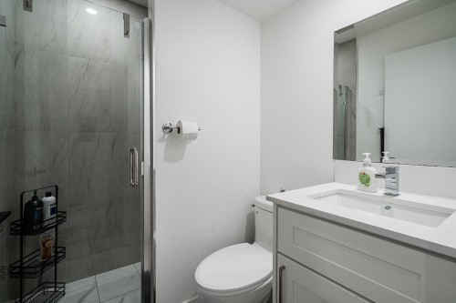 949 Lynwood Avenue, Port Coquitlam, BC 