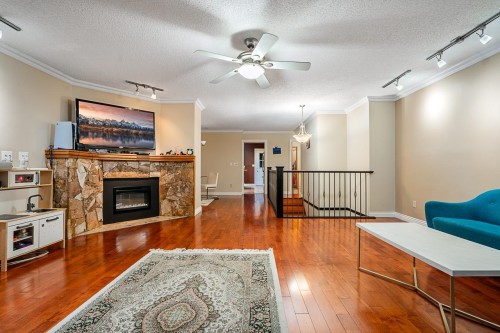 949 Lynwood Avenue, Port Coquitlam, BC 